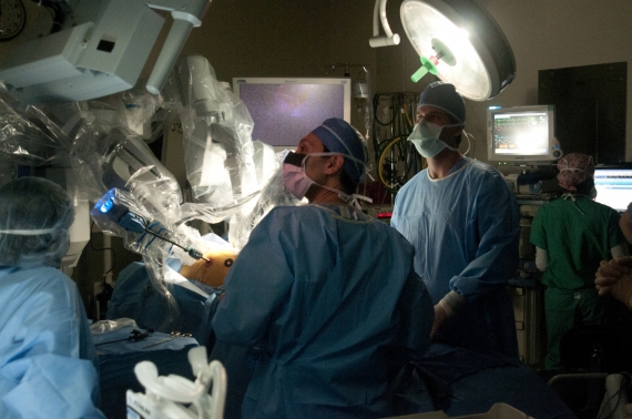 Dr. Belsley and Dr. Bhora bedside during robotic thoracic surgery