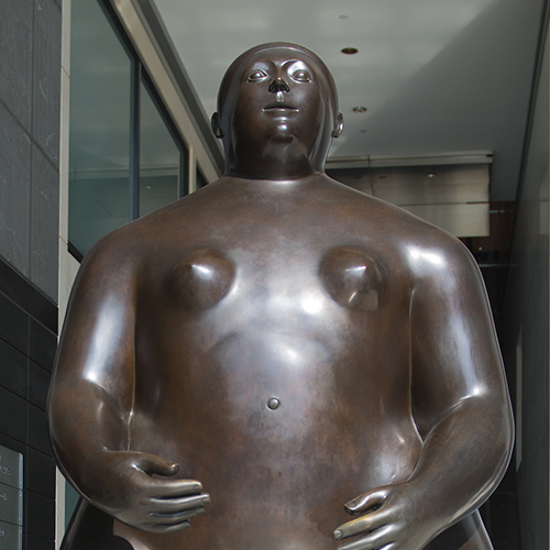 Estatua obesa en el Time Warner Center
